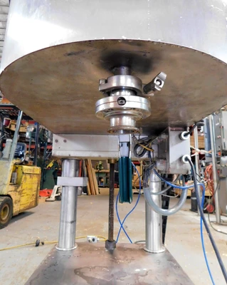 USED VE TRA CO MIXING TANK 15 GALLONS