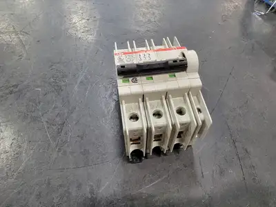 NEW ABB S203UP-K25A