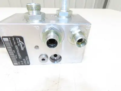 Linde 0009440852 Electric Forklift Brake Control Valve Removed From E20C