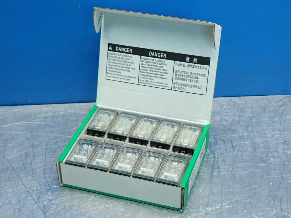 NEW SCHNEIDER ELECTRIC RXM2CB2BD