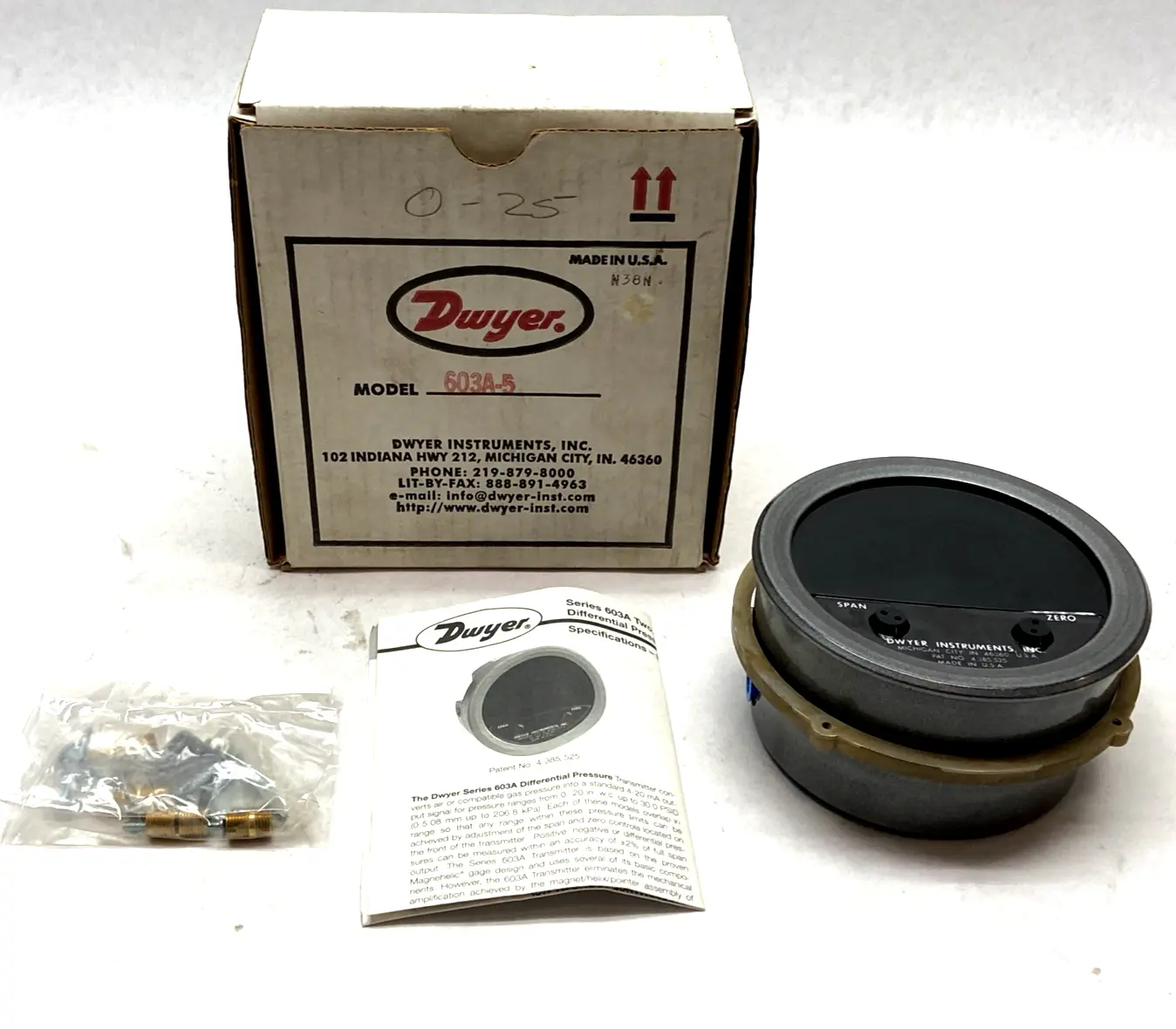 603A-5 | Dwyer  Pressure Gauge Range 0-25" w.c. 20psig - New