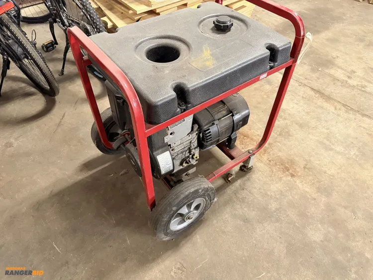 Used GENERAC SVT-4200 GENERATOR Portable Generators Michigan US | Miedema Asset Management Group #1369510