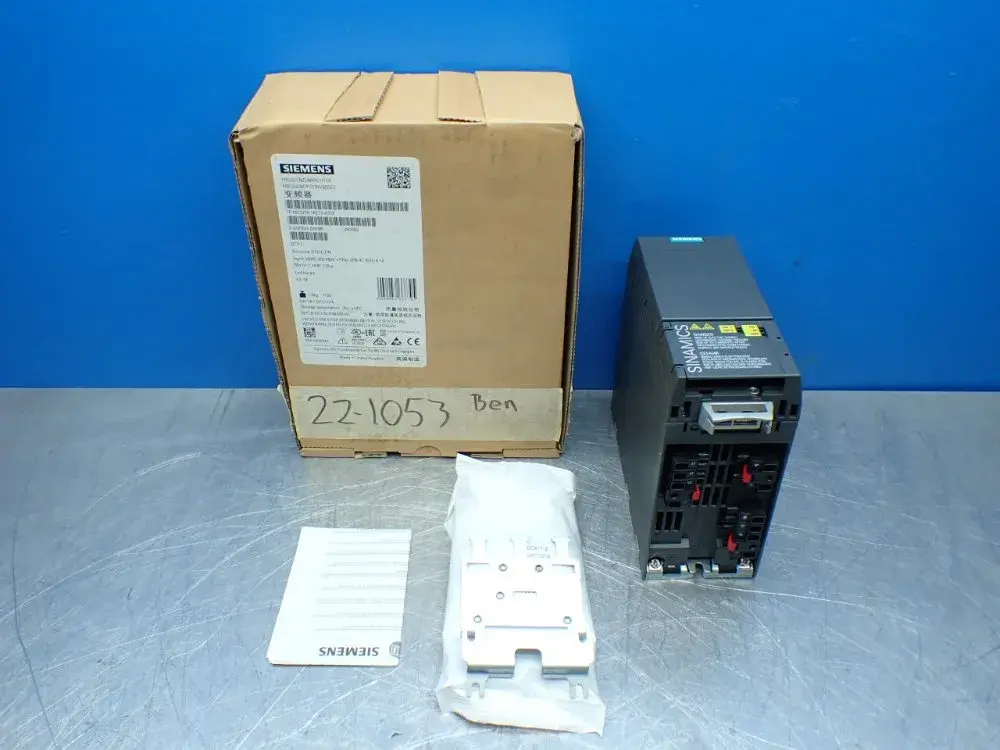 NEW SIEMENS 6SL32101KE132UF2