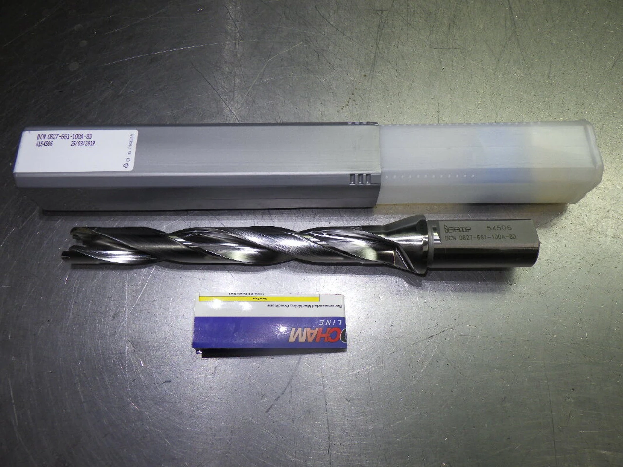 Iscar .827-.865" Coolant Thru Drill 1" Shank DCN 0827-661-100A-8D (LOC2899A)