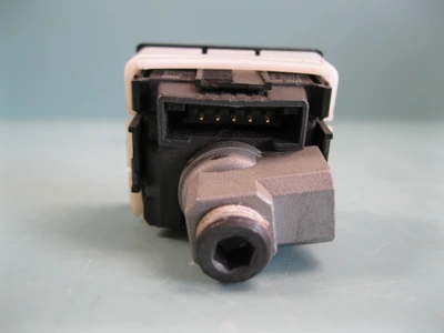 USED KEYENCE AP-C33K