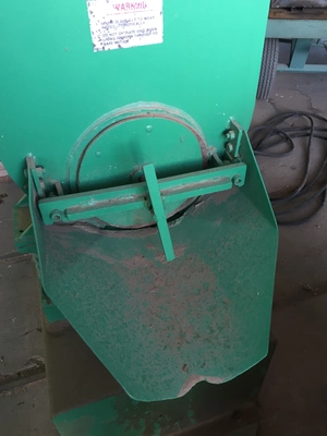 Ultramatic Vibratory Finisher