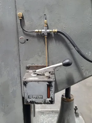 BRIDGEPORT Series 1 2 HP Mills, Vertical | Machinery Central (9)