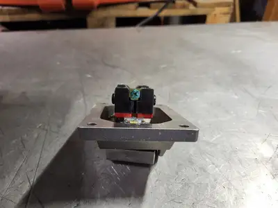 NEW CROUSE-HINDS DSD937 SA