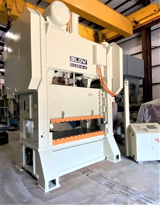 USED 1997 BLOW PRESSES BLOW SC2-300-84-42 PRESS