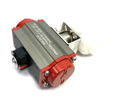 USED PNUTEC PNEUMATIC ACTUATOR W/ 2-WAY PVC TRUE UNION BALL VALVE