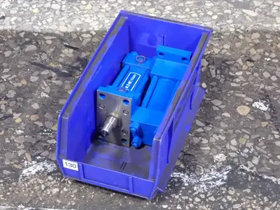 Eaton  Hydraulic Cylinder