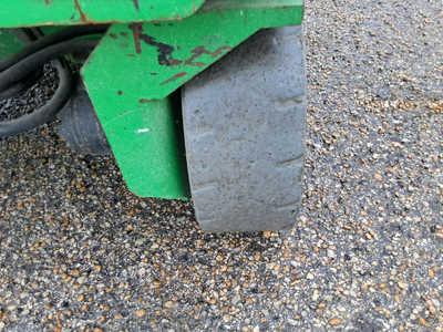USED 2016 Genie GS-3232