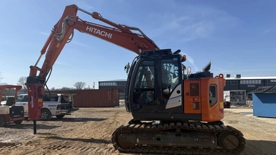 USED 2022 Hitachi ZX135USK-6