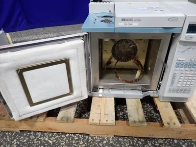 USED HEWLETT PACKARD 6890A