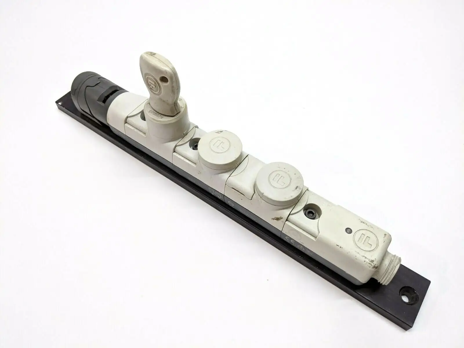 Used Fortress Interlocks Interlock System Switch Parts Michigan US | Maverick Industrial Sales #1460782