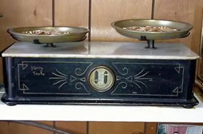 0242 Pharmaceutical Balance Scale
