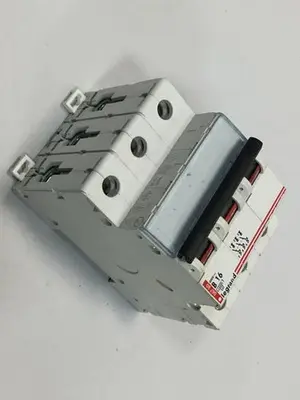 USED LEGRAND B16