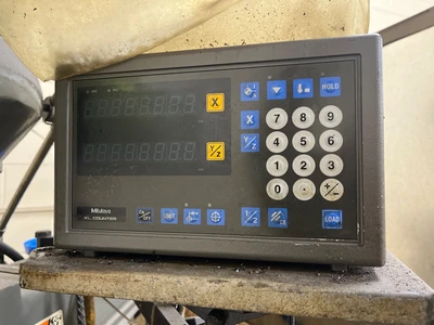 Used 1995 LILIAN MACHINERY 3VHR Vertical Mills Ontario CA | Aucto #1369817