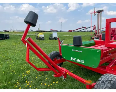 Used FARM KING _UNKNOWN_ Stretch Wrappers Iowa US | Keast Enterprises #1360254