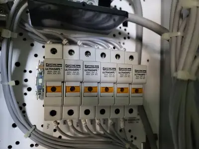 Feeder Circuit Breaker MCC Bucket 20a