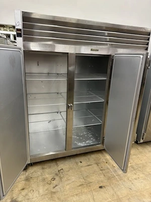 130-0200 Traulsen G31010JC Solid 3 Door Self Contained Freezer