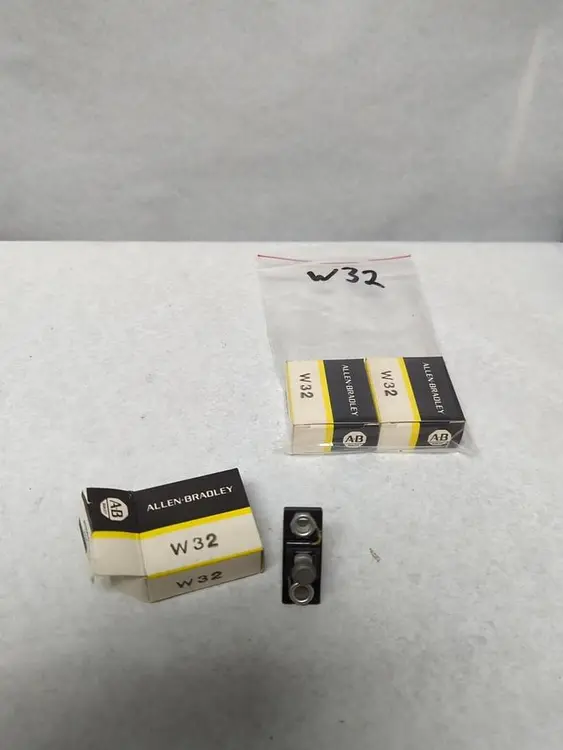 New | in-Stock ALLEN-BRADLEY W32 Miscellaneous Equipment (Electrical & Power) | Surplus Asset Holdings #1199864
