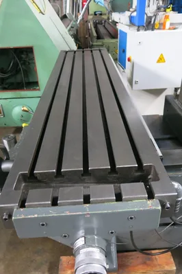 USED LAGUN GEARED HEAD MILLING MACHINE FVA-5LA / FVA 2000
