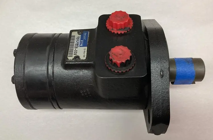 Used CHAR-LYNN 101-1028-009 Motors (misc) | Surplus Asset Holdings #1205129