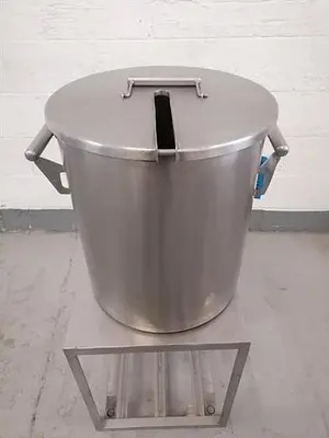Stainless steel  13 gallon tank
