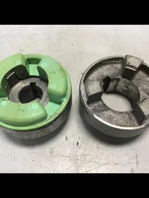 USED MAGNALOY COUPLINGS 300 LJ