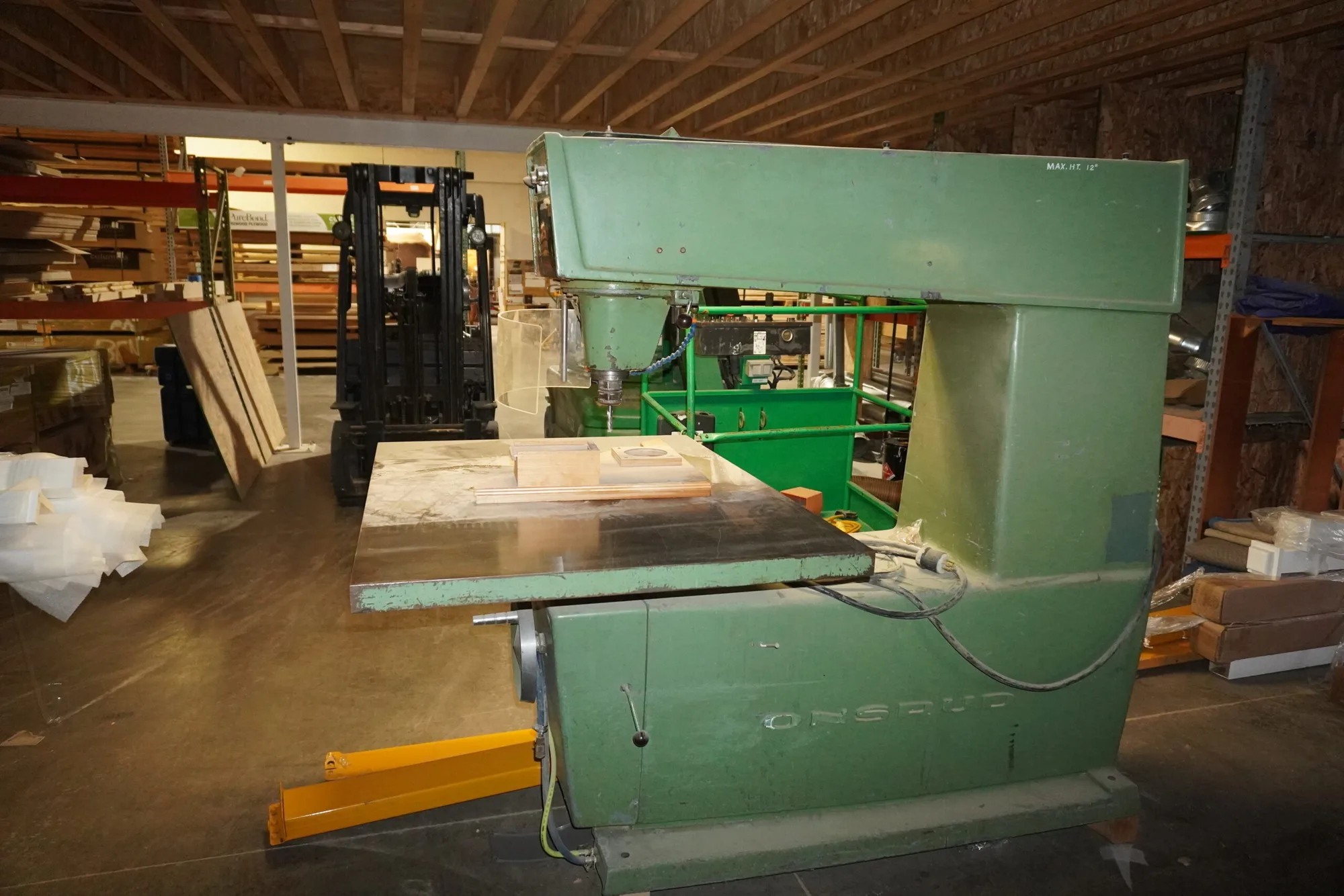 Used _UNKNOWN_ W1136 Pin Routers Ohio US | AW Machinery, LLC. #1329023