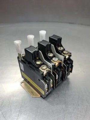 Allen Bradley 815-BOV4 Ser K Manual Reset Relay w/N23 Therm Mod, Lot of 3. 4C-23