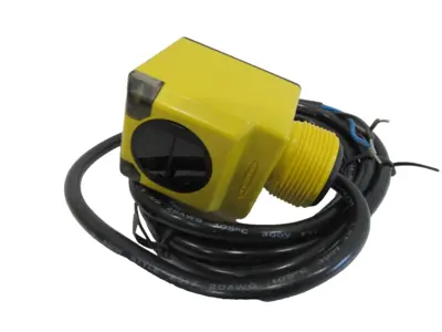 NEW BANNER ENGINEERING Q40AW3FF200 PHOTOELECTRIC SWITCH