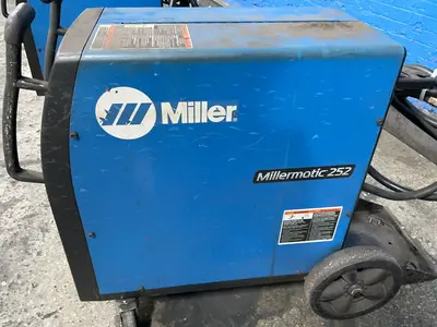Used MILLER MILLERMATIC 252 Mig Welders Ohio US | HGR 24 #1521302