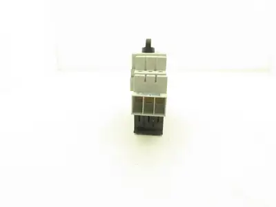 Moeller PKZM4-32 Manual Motor Starter 24-32A 30Hp 600vAC 3Ph