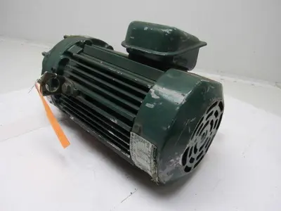 Sumitomo CNFM084095YB13 SM-Cyclo 3/4HP 3Ph Gear Motor 13:1 Ratio 134.62 RPM