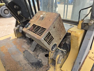 Caterpillar DP45 Diesel Forklift, Single Stage, Side Shift, Clamp, 21,265.4 Hours Indicated (Bad