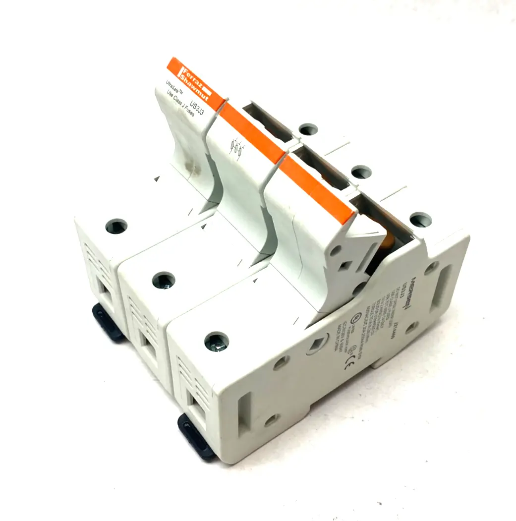 USED BUSSMANN FUSE HOLDER 3-POLE W/ BUSSMANN LPJ-30SP LOW-PEAK FUSES