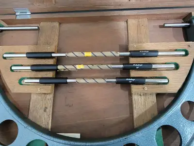 12-18" Outside Micrometer Set