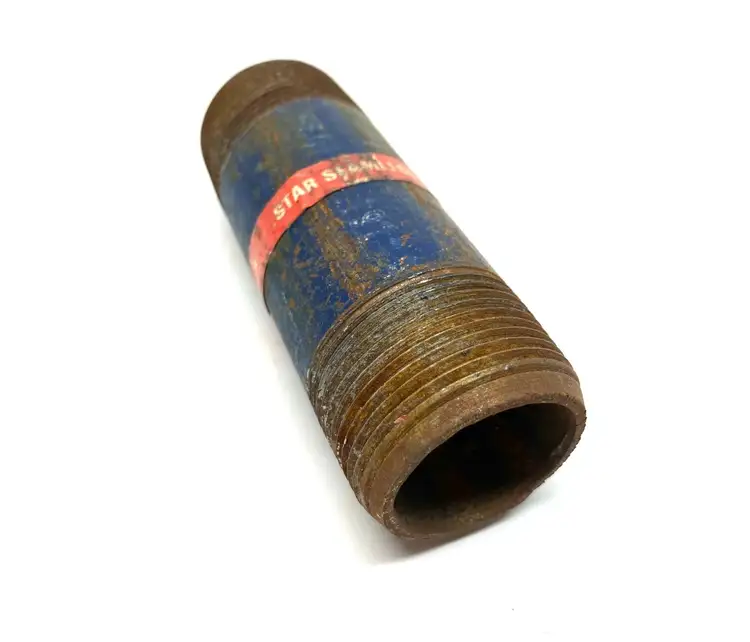 Used STAR SEAMLESS 1-1/4" X 4-1/2" STEEL PIPE NIPPLE Misc Industrial Equipment | Maverick Industrial Sales #1109604