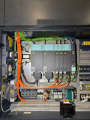 USED 2015 DMG MORI DMU50