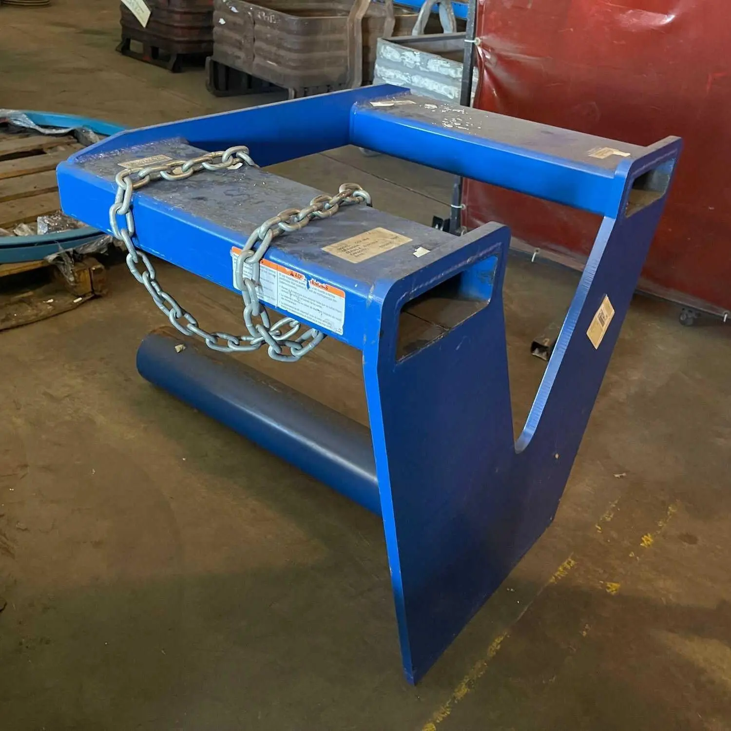 5,500 LB GRAINGER MODEL CCF-36-5 COIL RAM. STOCK # 0957221