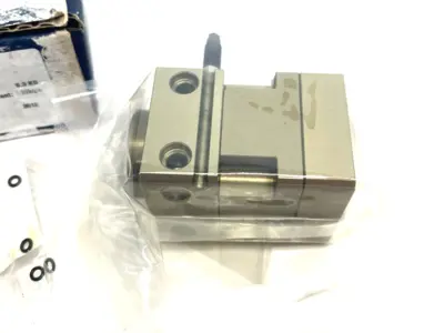 New | in-Stock SCHUNK Miniature Swivel Vane SFL-40-S-180 Rotary Actuators Michigan US | Maverick Industrial Sales #1473985