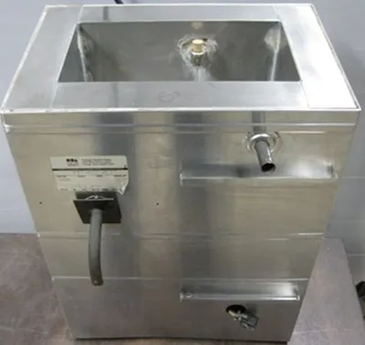 QTY. 1. PRECISION SCIENTIFIC MANUAL DISTILLATION B...