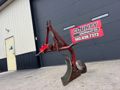 MASSEY FERGUSON 1 Bottom Plow Plow | County Equipment Company LLC (5)