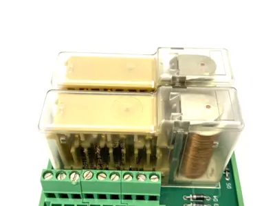 Used Universal Instruments Safety Relay Module DIN Rail Mount Relays & Switches Michigan US | Maverick Industrial Sales #1402297
