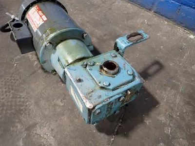 USED DRESSER/DAYTON LE 52841 TH