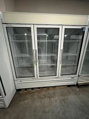 Used TURBO AIR TGF-72SDW Display Refrigerators Florida US | BAM Discount Restaurant Equipment #1390435