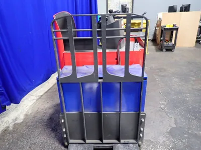 USED RAYMOND 8900