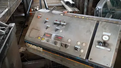 Used 1999 HEM V130HM Vertical Band Saws Illinois US | Aucto #1418309